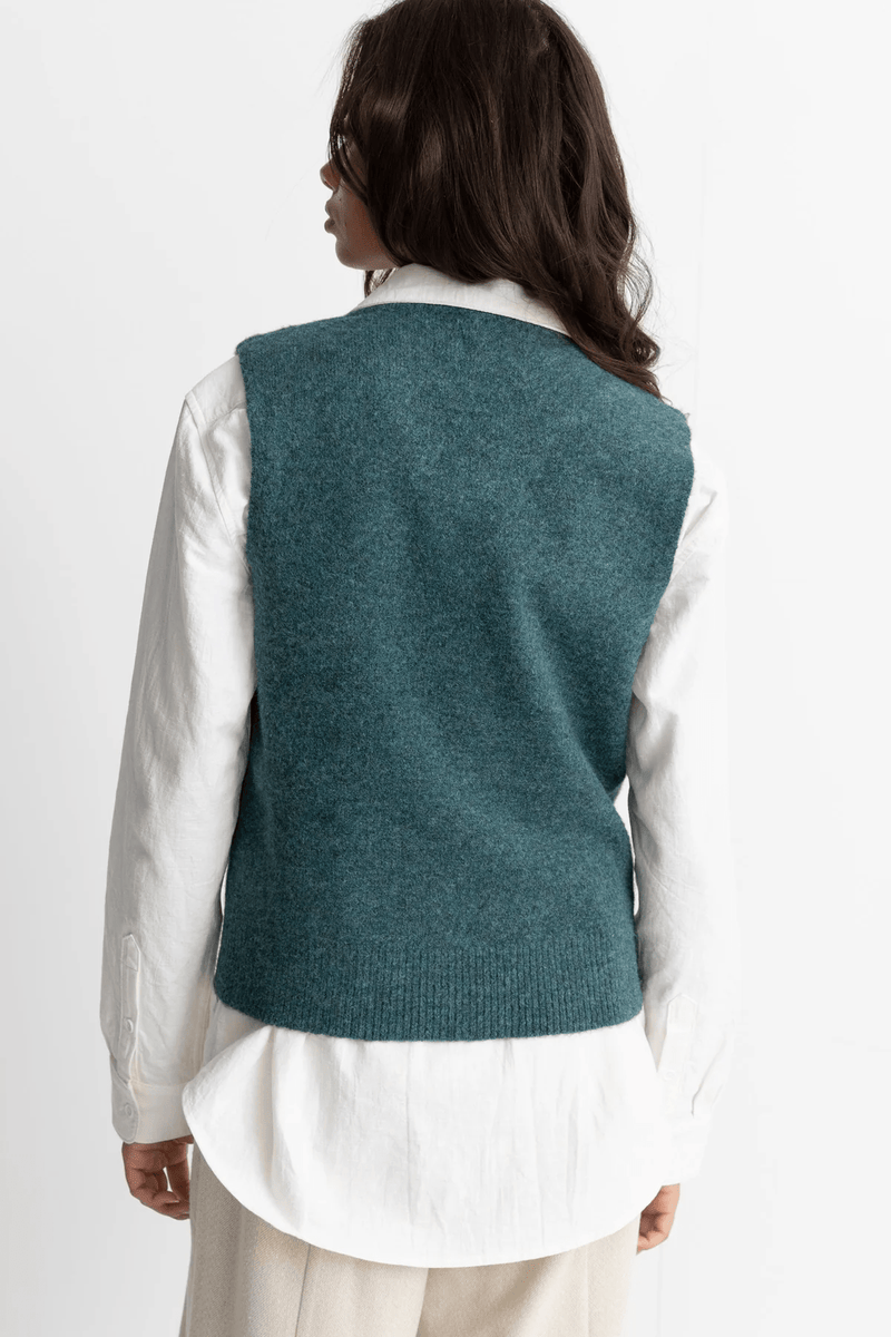 SHELL BEACH SWEATER VEST - SEA GREEN