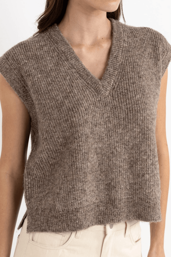 QUINN KNIT VEST - OATMEAL