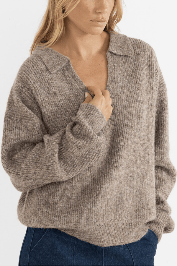 QUINN V-NECK COLLARED JUMPER - OATMEAL