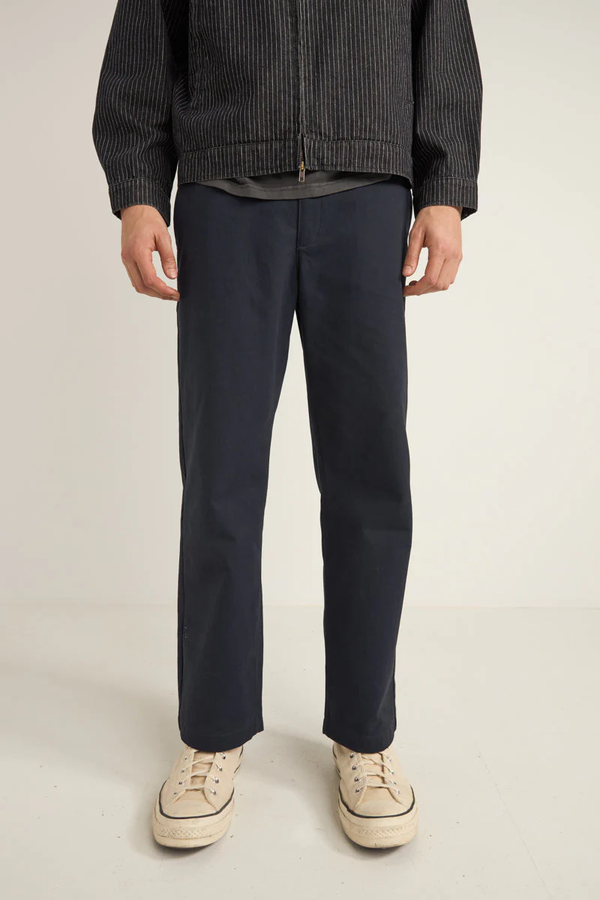 ESSENTIAL TWILL TROUSER - GRAPHITE 25
