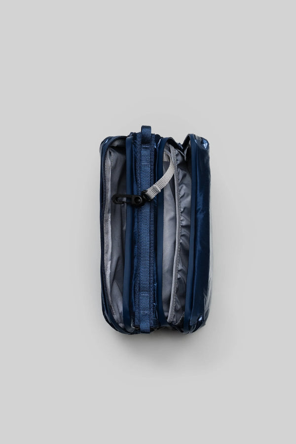 BOTTLE SACOCHE MEDIUM MARINE BLUE METALLIC