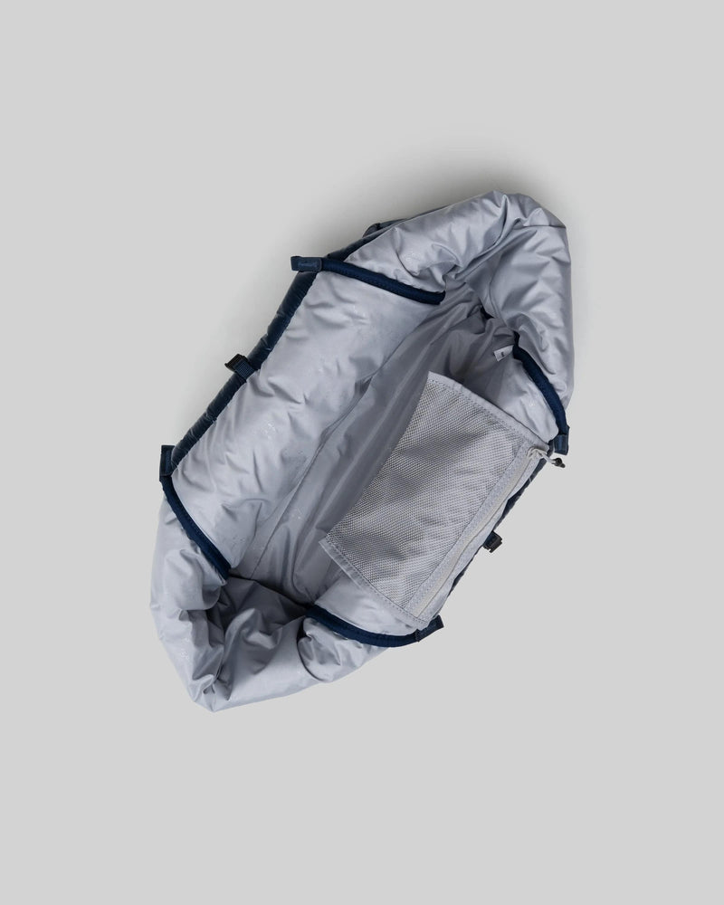 MARCHE TOTE MEDIUM MARINE BLUE METALLIC PUFFER